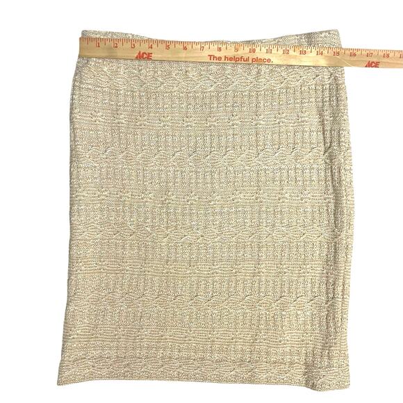 St. John Cream Tan Straight Pencil Mini Skirt Size 10 Made USA Knitted Stretch - Picture 6 of 9